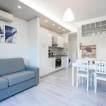 Desenzano - 2' To Station & - Pool, Wifi, Ac Διαμέρισμα Ντεζεντσάνο ντελ Γκάρντα