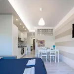 Διαμέρισμα Desenzano - 2' To Station & - Pool, Wifi, Ac *